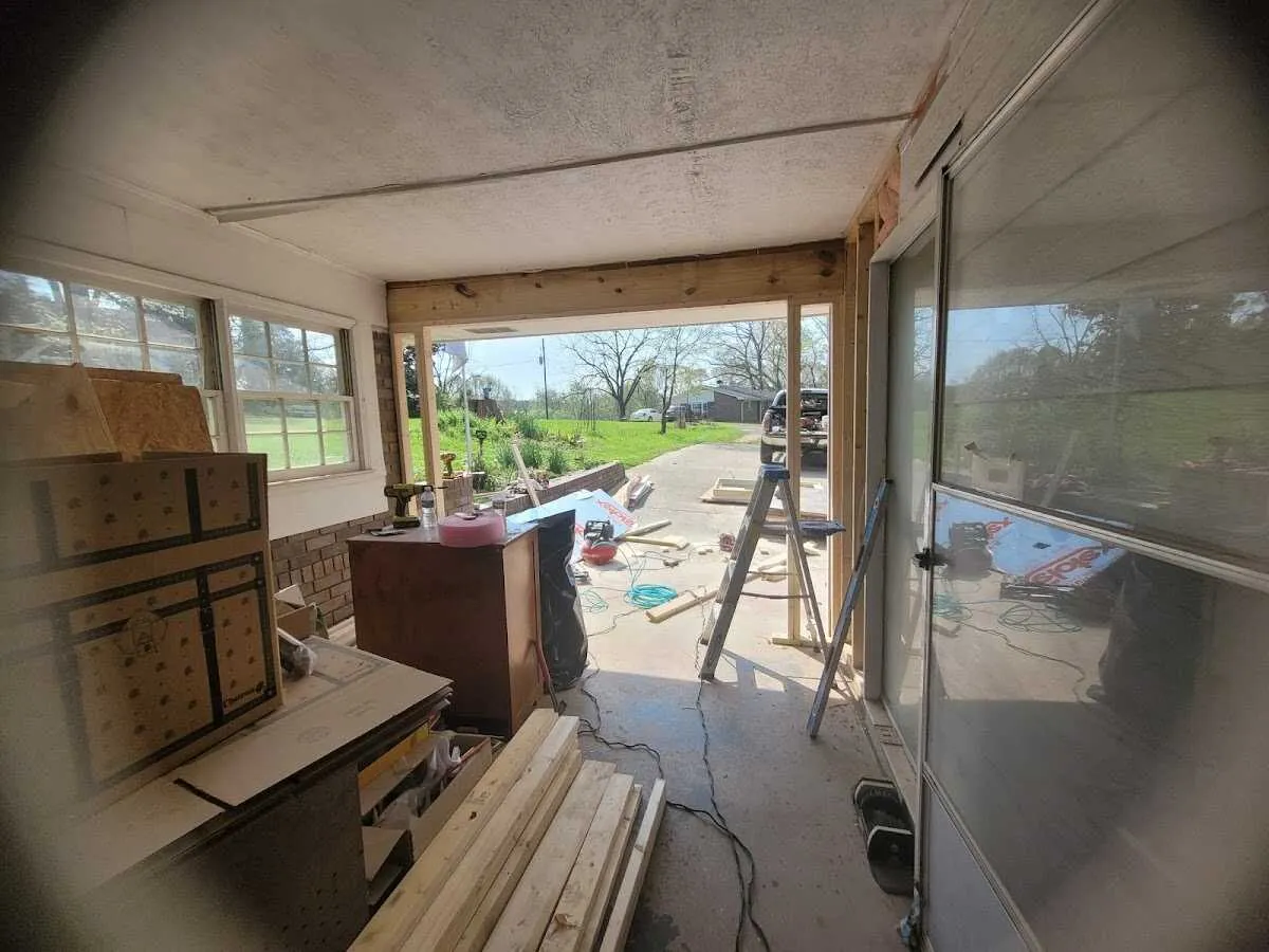 Air movers and dehumidifier for Drying & Dehumidification in Maili